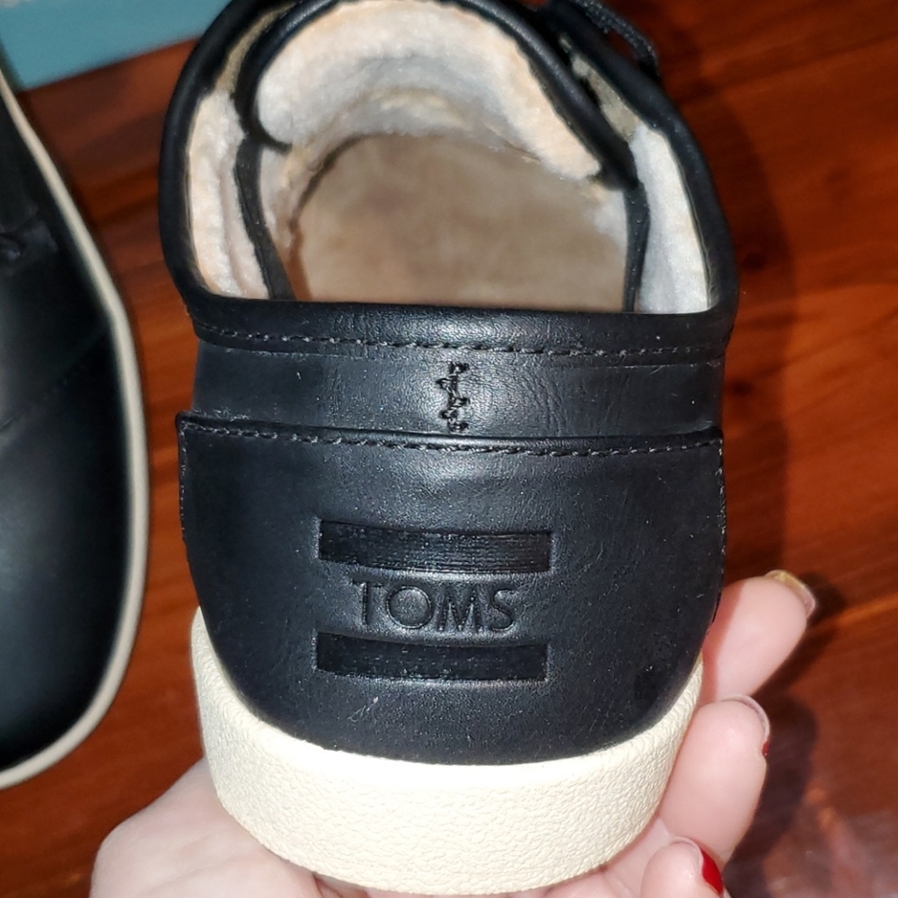 TOMS !!! New !!!! - Picture 5 of 5